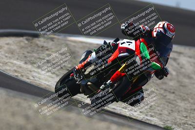 media/Nov-02-2025-Lets Ride (Sun) [[f7a3caa734]]/B Group/1220pm (Turn 2 Outside)/